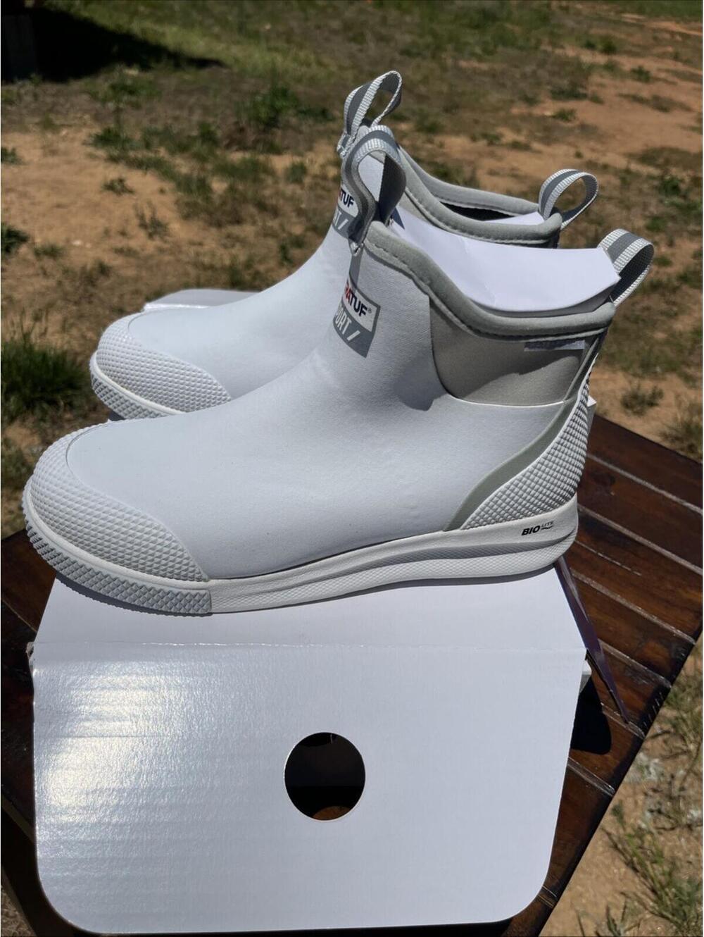 NEW! Xtratuf Men's Ankle Deck Sport Size 9, White Waterproof $115 MSRP